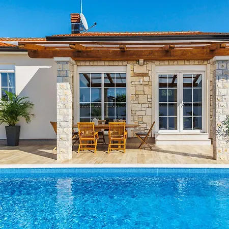 Villa Mediterana Loft By Interhome Umag