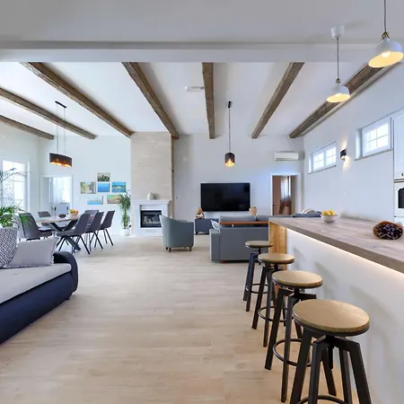 Villa Mediterana Loft By Interhome *